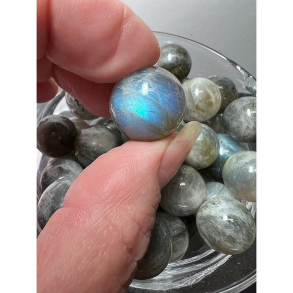 Labradorite marbles - Picture 8 of 11